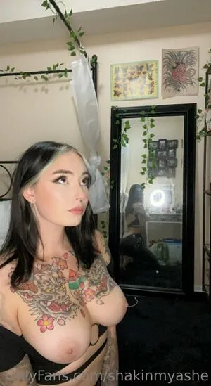 Hotdogflavouredwaterr OnlyFans Leaked Free Thumbnail Picture - #7aCs7W24Rn