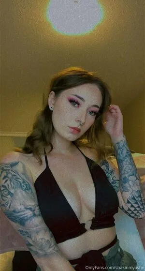 Hotdogflavouredwaterr OnlyFans Leaked Free Thumbnail Picture - #hreIaRB7e1