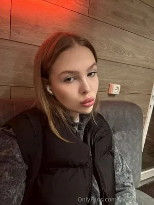 Hotevaastar OnlyFans Leaked Free Thumbnail Picture - #2OpiXs4evA