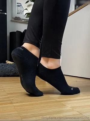 Hotfeetbyannewuensche OnlyFans Leaked Free Thumbnail Picture - #Hu9LERVdWn