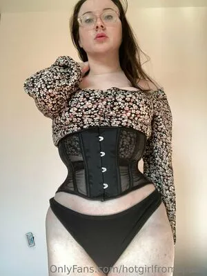 Hotgirlfromspace OnlyFans Leaked Free Thumbnail Picture - #R9m54Tqs0A