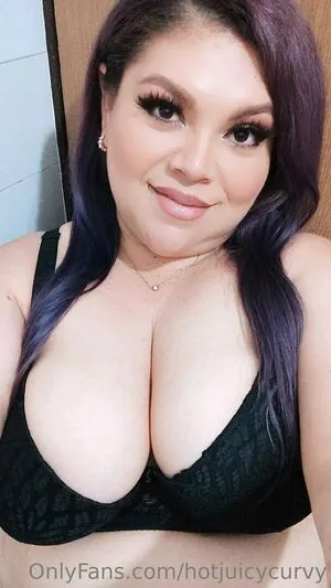 Hotjuicycurvy OnlyFans Leaked Free Thumbnail Picture - #0UdXAVSt64
