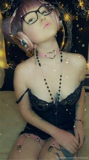 Hotmessblair OnlyFans Leaked Free Thumbnail Picture - #Vg3he4pBb4