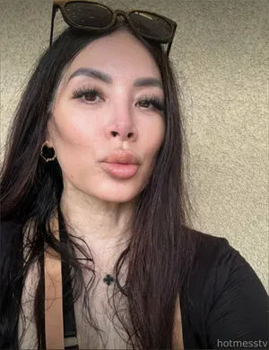 Hotmesstv OnlyFans Leaked Free Thumbnail Picture - #iJc4YQdgEh