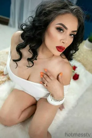 Hotmesstv OnlyFans Leaked Free Thumbnail Picture - #8MSXBtELB9