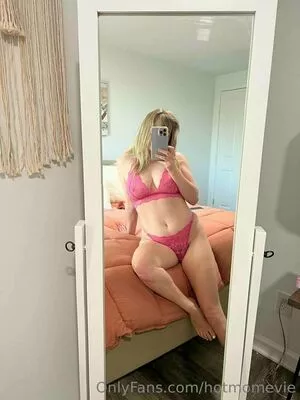 Hotmomevie OnlyFans Leaked Free Thumbnail Picture - #ooFMweiqox