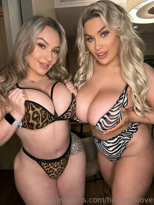 Hotmomlove OnlyFans Leaked Free Thumbnail Picture - #0UZzvNXcV6