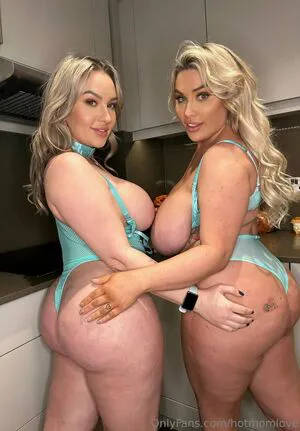 Hotmomlove OnlyFans Leaked Free Thumbnail Picture - #gomgBU60wz