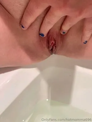 Hotmomma696 OnlyFans Leaked Free Thumbnail Picture - #R0Xl5BlpD5