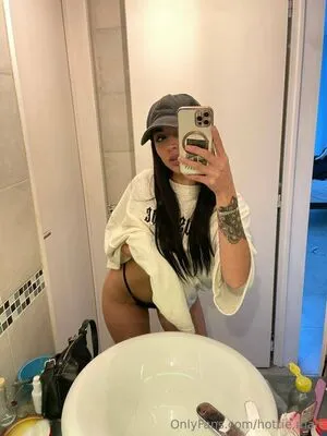 Hottie Mari OnlyFans Leaked Free Thumbnail Picture - #x9kkwmAgyi