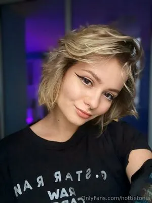 Hottietonia OnlyFans Leaked Free Thumbnail Picture - #aUt0d3YppP