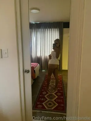 Hotttblondie OnlyFans Leaked Free Thumbnail Picture - #WlwCvrAiUr
