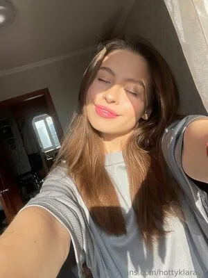 Hottyklara02 OnlyFans Leaked Free Thumbnail Picture - #pwd9NMjfwb