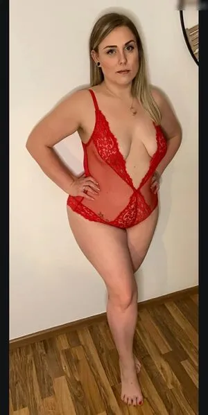 Hotwife Kle OnlyFans Leaked Free Thumbnail Picture - #pnyS1W3N98