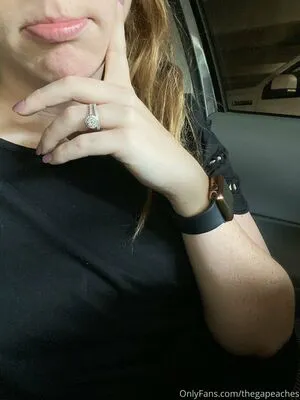 Hotwife Peachesfree OnlyFans Leaked Free Thumbnail Picture - #8CCtYU6F9Z