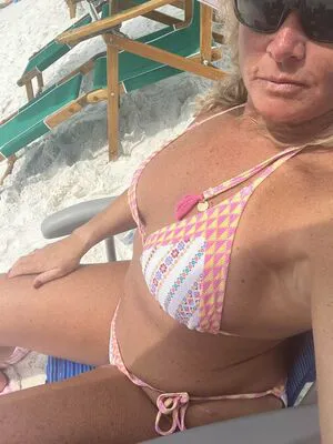 Hotwife Unicorn OnlyFans Leaked Free Thumbnail Picture - #4INKAJybzR