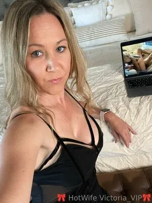 Hotwife Victoria OnlyFans Leaked Free Thumbnail Picture - #XIghCtyKTB