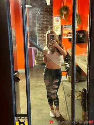 Hotwife Victoria OnlyFans Leaked Free Thumbnail Picture - #cZd03HUUnQ