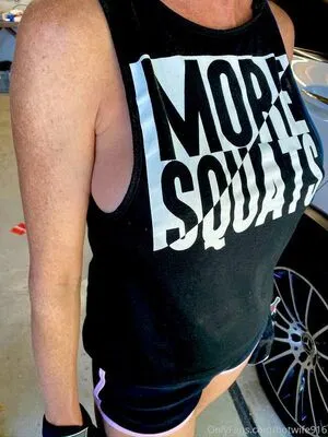 Hotwife916 OnlyFans Leaked Free Thumbnail Picture - #MSJy2AsHiV