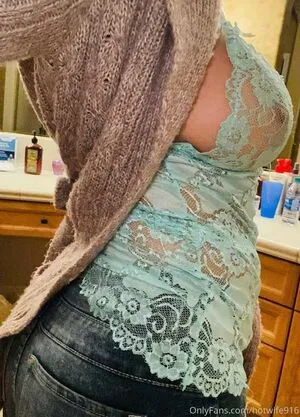 Hotwife916 OnlyFans Leaked Free Thumbnail Picture - #rVK4WeSXAQ