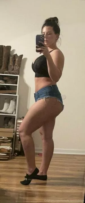 Hotwifebrookeblaze OnlyFans Leaked Free Thumbnail Picture - #OF5BkcERLC