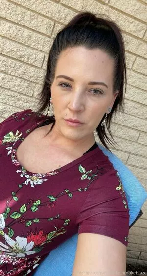 Hotwifebrookeblaze OnlyFans Leaked Free Thumbnail Picture - #X9eVAR3hpI