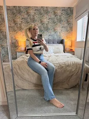 Hotwifeemilyuk OnlyFans Leaked Free Thumbnail Picture - #hKwU7i93oc