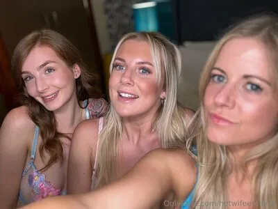 Hotwifeemilyuk OnlyFans Leaked Free Thumbnail Picture - #kZQxRPQLRF