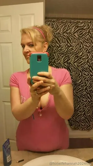 Hotwifehannah2024free OnlyFans Leaked Free Thumbnail Picture - #FpINLKM4sH