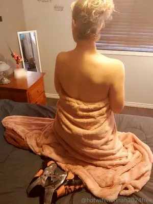 Hotwifehannah2024free OnlyFans Leaked Free Thumbnail Picture - #H5rPjSuEmr