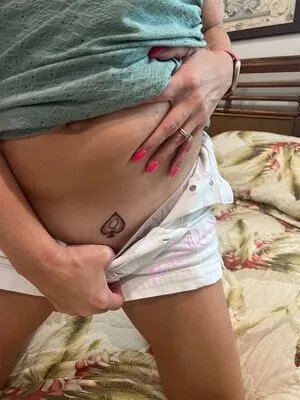 Hotwifeholly71 OnlyFans Leaked Free Thumbnail Picture - #wv8jq8kd8y