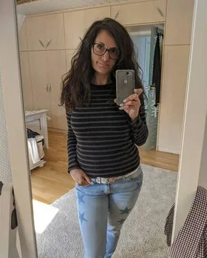 Hotwifehunny OnlyFans Leaked Free Thumbnail Picture - #cnRzgPMXco