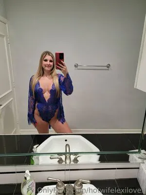 Hotwifelexilovex OnlyFans Leaked Free Thumbnail Picture - #2kE3NStMYZ