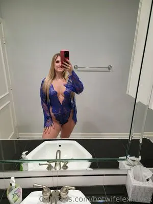 Hotwifelexilovex OnlyFans Leaked Free Thumbnail Picture - #KI3mbSFVjw