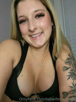Hotwifelexilovex OnlyFans Leaked Free Thumbnail Picture - #YhH9hjvfeR
