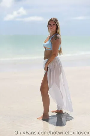 Hotwifelexilovex OnlyFans Leaked Free Thumbnail Picture - #paDtUkRirV