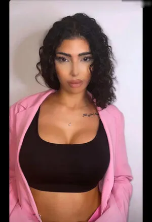 Houda Sanchez OnlyFans Leaked Free Thumbnail Picture - #ln4kIfn6xx
