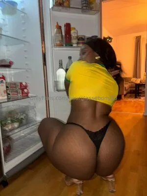 Hourglassebony23 OnlyFans Leaked Free Thumbnail Picture - #74h5Ayqf0W