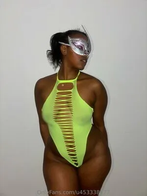 Hourglassebony23 OnlyFans Leaked Free Thumbnail Picture - #cJPbs2ZtY5