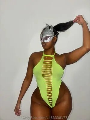 Hourglassebony23 OnlyFans Leaked Free Thumbnail Picture - #lEa9vOrL0A