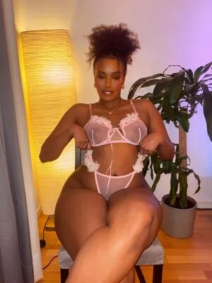 Hourglassebony23 OnlyFans Leaked Free Thumbnail Picture - #sXIpOeDi9a