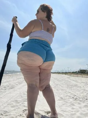 Hourglassleigh OnlyFans Leaked Free Thumbnail Picture - #0ZsiPtoSSF