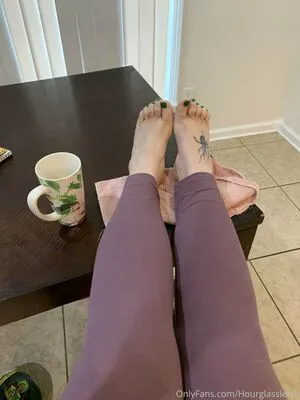 Hourglassleigh OnlyFans Leaked Free Thumbnail Picture - #7icQNVXgCq