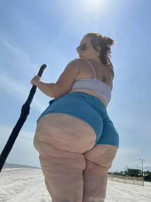 Hourglassleigh OnlyFans Leaked Free Thumbnail Picture - #GP999n3kYg