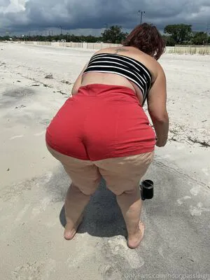 Hourglassleigh OnlyFans Leaked Free Thumbnail Picture - #M94Fq9IEtQ