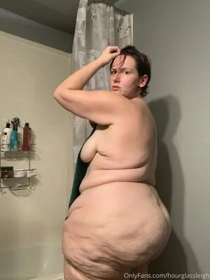 Hourglassleigh OnlyFans Leaked Free Thumbnail Picture - #NUSFY9R0aO
