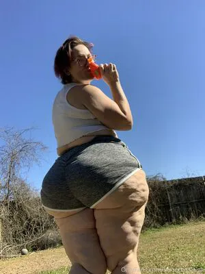 Hourglassleigh OnlyFans Leaked Free Thumbnail Picture - #UvC7SGPvQ0
