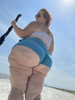 Hourglassleigh OnlyFans Leaked Free Thumbnail Picture - #YotFDGu9qz