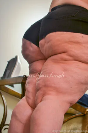 Hourglassleigh OnlyFans Leaked Free Thumbnail Picture - #orFEGkEzyi