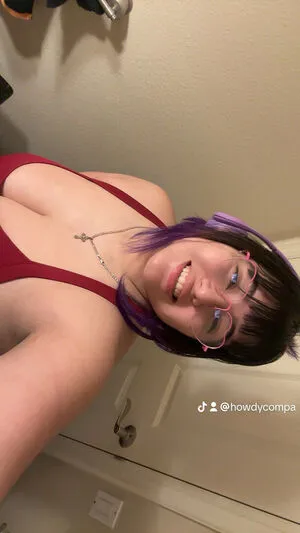 Howdycompa OnlyFans Leaked Free Thumbnail Picture - #5KrY9UBZps